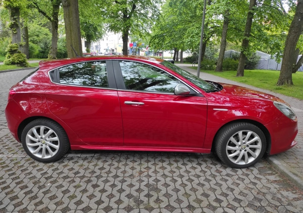 Alfa Romeo Giulietta cena 23700 przebieg: 291000, rok produkcji 2010 z Kołobrzeg małe 191